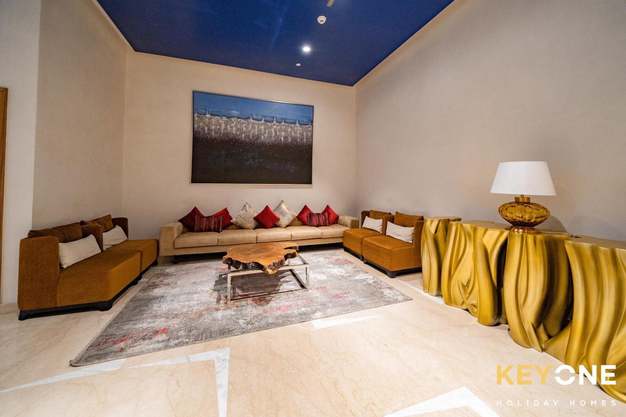 Sleek Studio In Prive With Stunning Canal View Dubai Dış mekan fotoğraf
