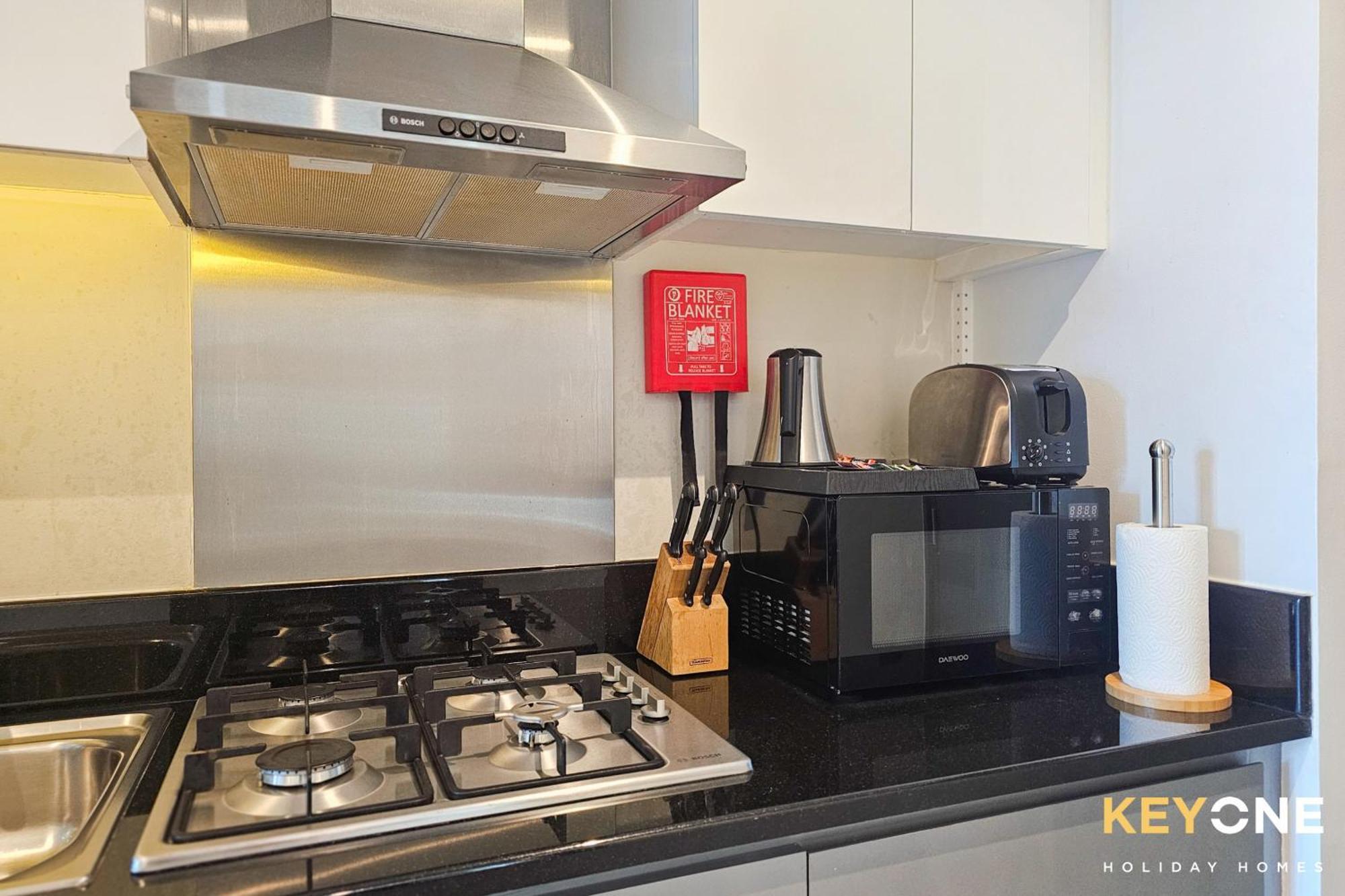 Sleek Studio In Prive With Stunning Canal View Dubai Dış mekan fotoğraf